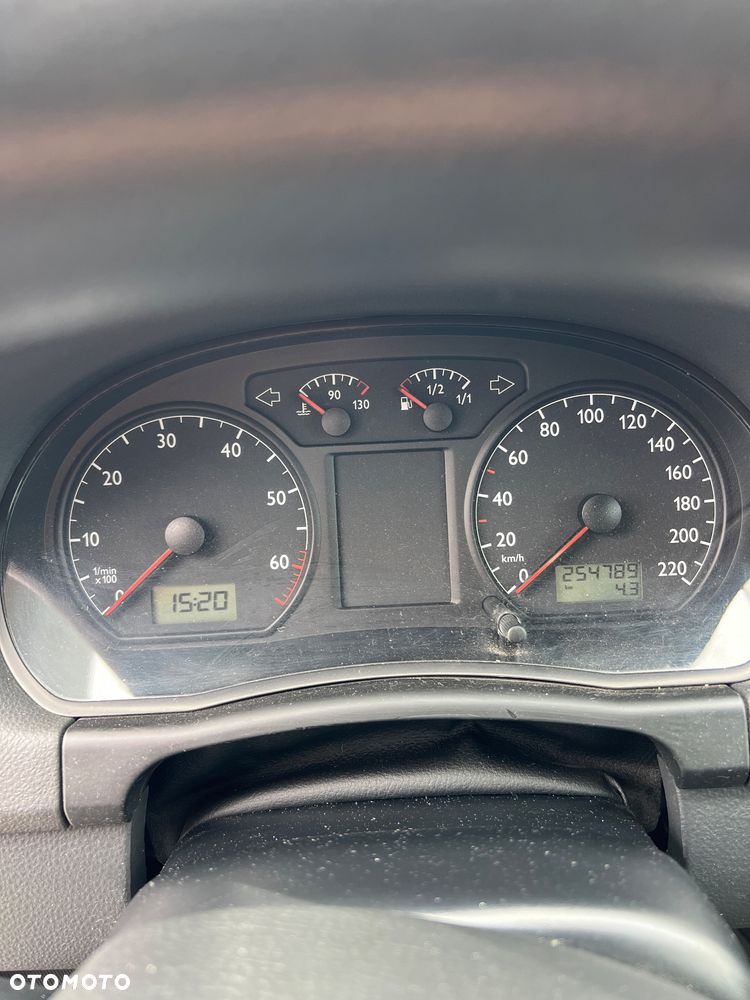 Volkswagen Polo 1.4 Comfortline - 9