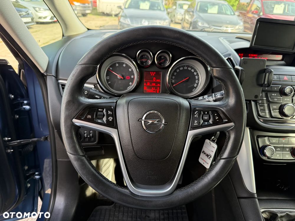 Opel Zafira - 12