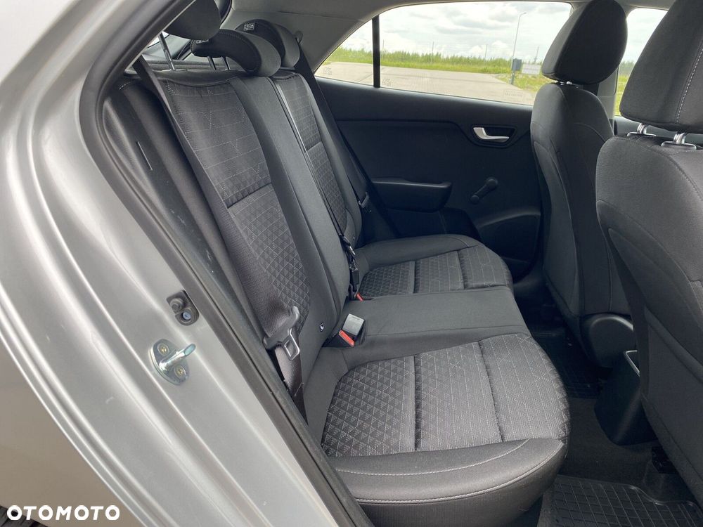 Kia Rio - 14