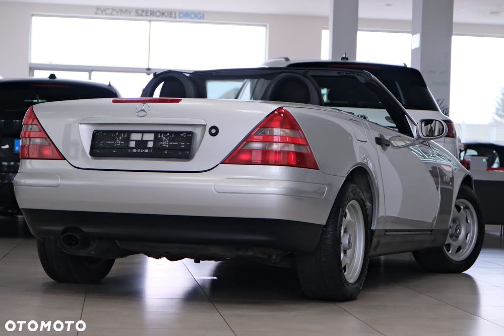 Mercedes-Benz SLK - 12