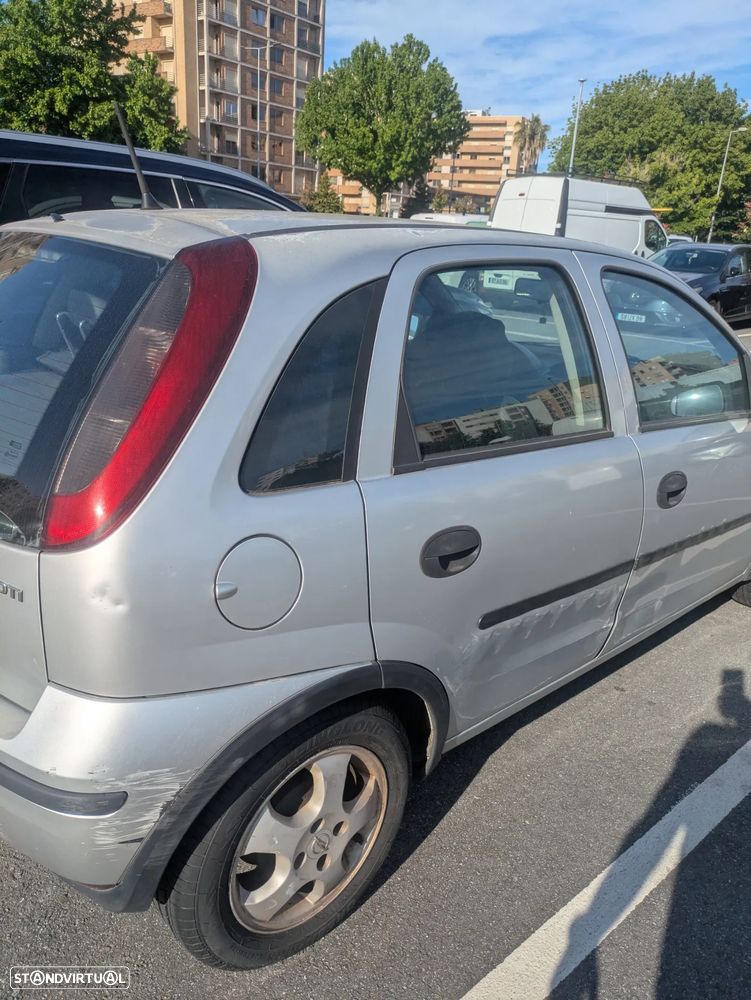 Opel Corsa 1.3 CDTI Cosmo - 4