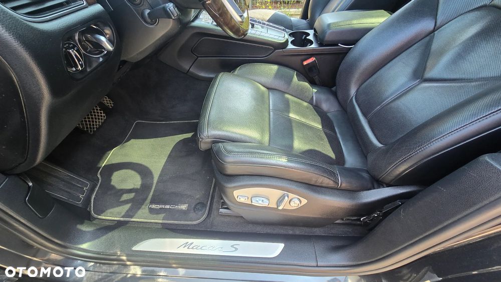 Porsche Macan S - 17