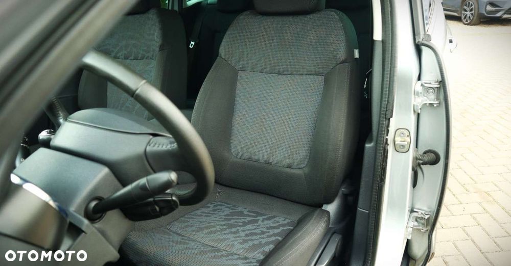 Peugeot 3008 1.6 THP Active - 15