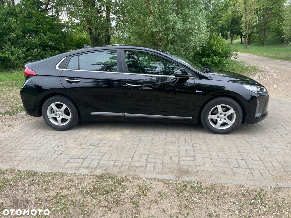 Hyundai IONIQ Hybrid Premium - 4