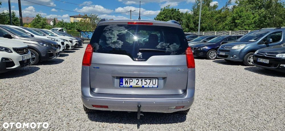 Peugeot 5008 - 10