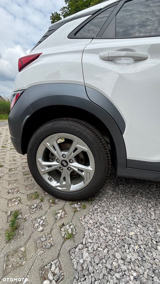 Hyundai Kona 1.6 T-GDI Smart DCT - 11