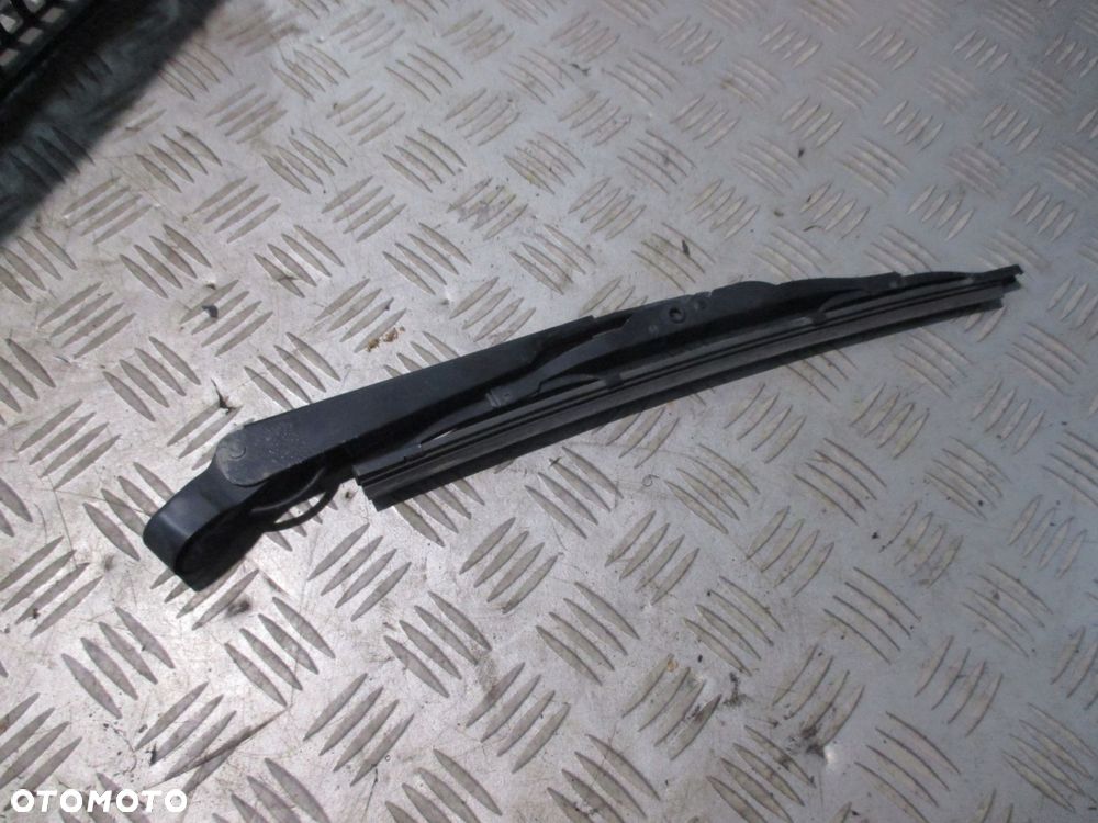 RAMIE WYCIERACZKI TYLNEJ + PIÓRO FORD FOCUS C-MAX - 1