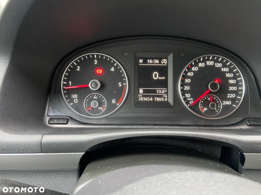 Volkswagen Touran - 9