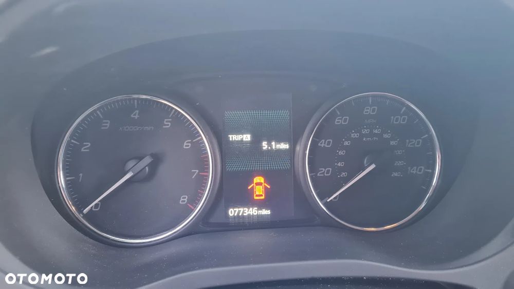 Mitsubishi Outlander - 9