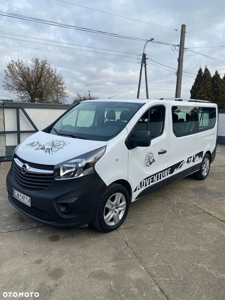 Opel Vivaro 2015 photo 2