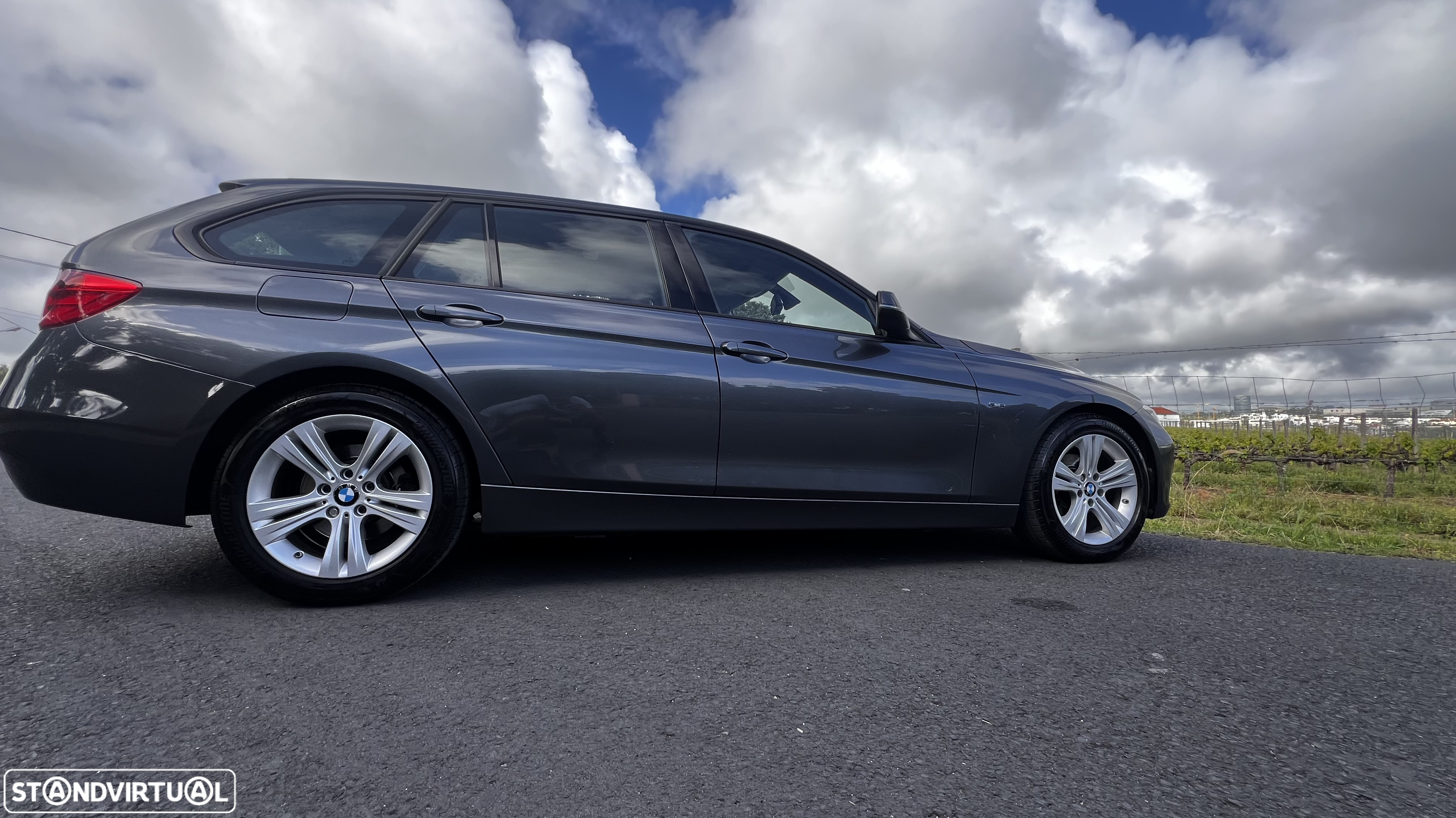 BMW 318 d Touring Auto Line Sport - 25
