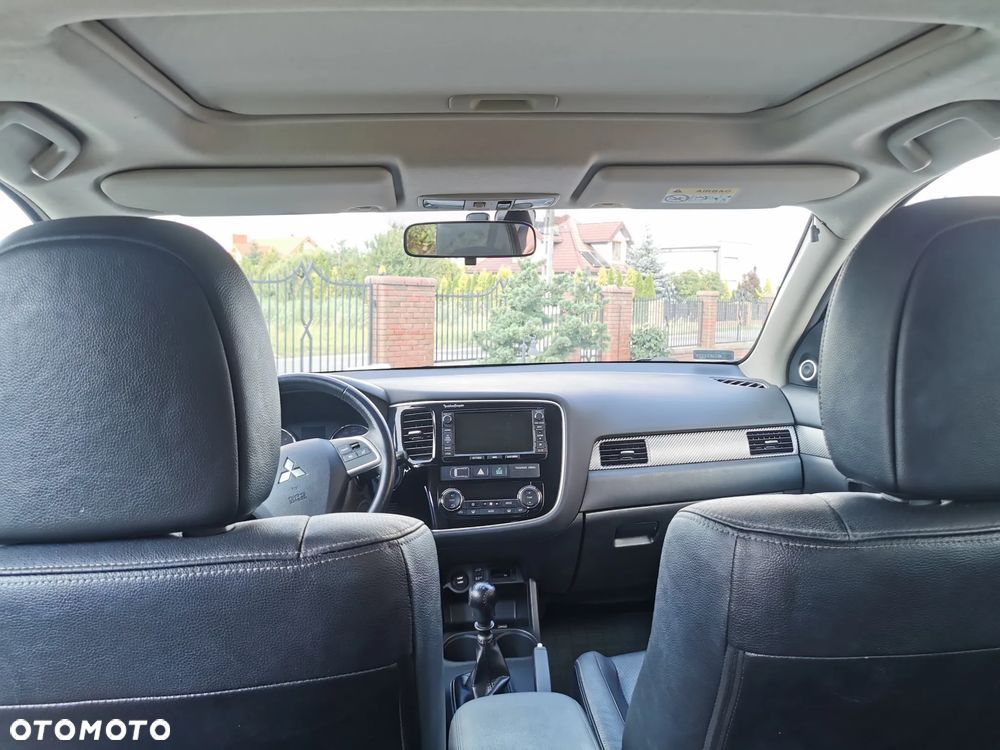 Mitsubishi Outlander 2.2 DID Intense + 4WD - 10