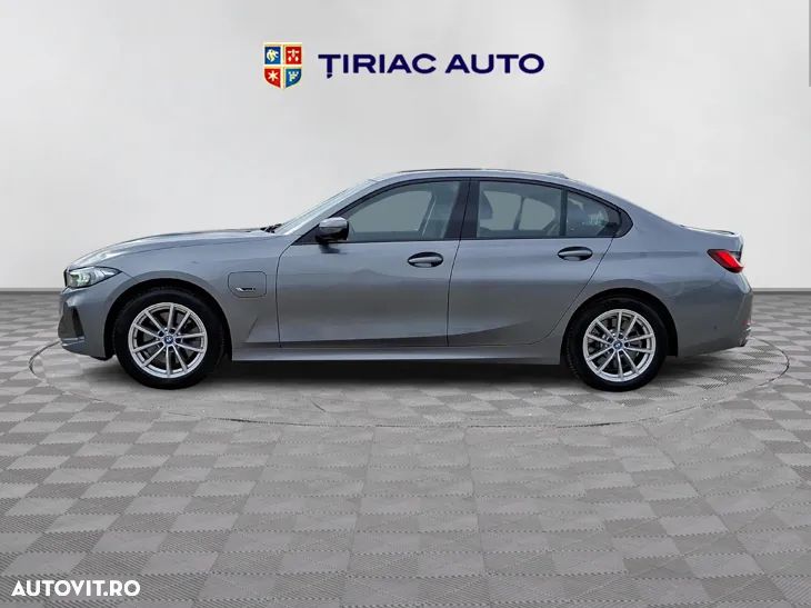 BMW Seria 3 320e AT PHEV - 3