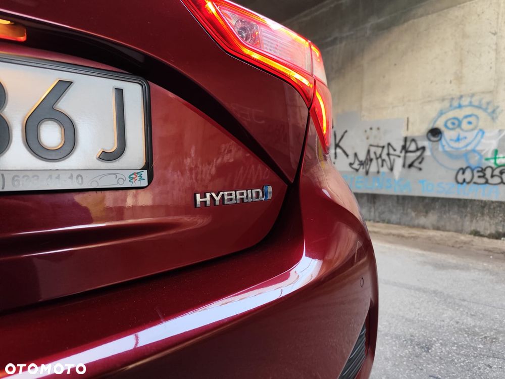 Toyota Yaris Hybrid 100 Selection Passion - 13