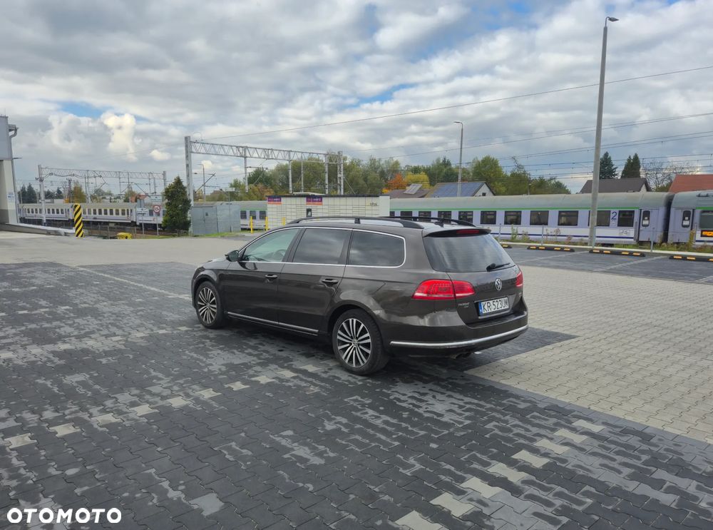 Volkswagen Passat - 5