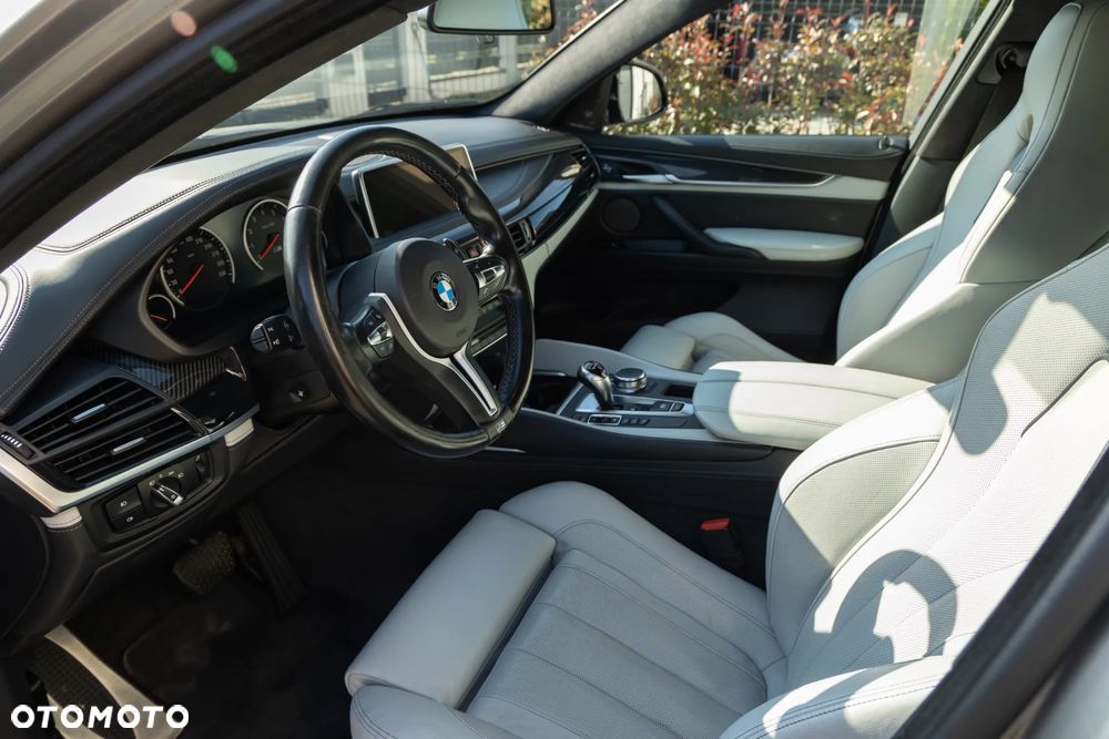 BMW X6M - 11