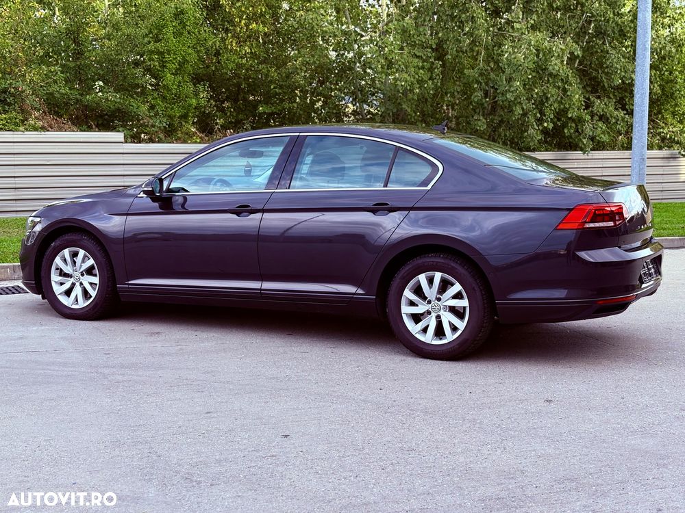 Volkswagen Passat Variant 2.0 TDI DSG (BlueMotion Technology) Comfortline - 13