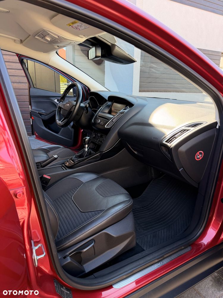 Ford Focus 1.5 EcoBoost Titanium ASS - 19