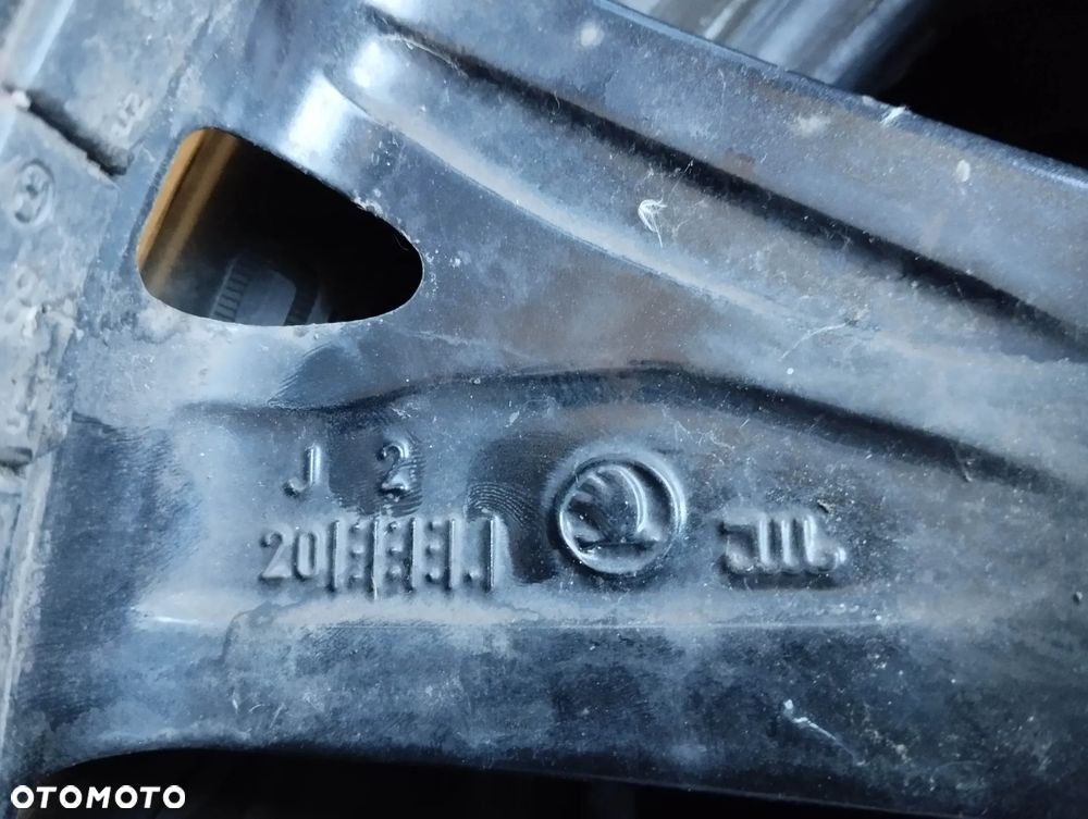 FELGA ALU 5X112 5E3601025 6,5 X 17 ET 46 OCTAVIA SKODA - 4