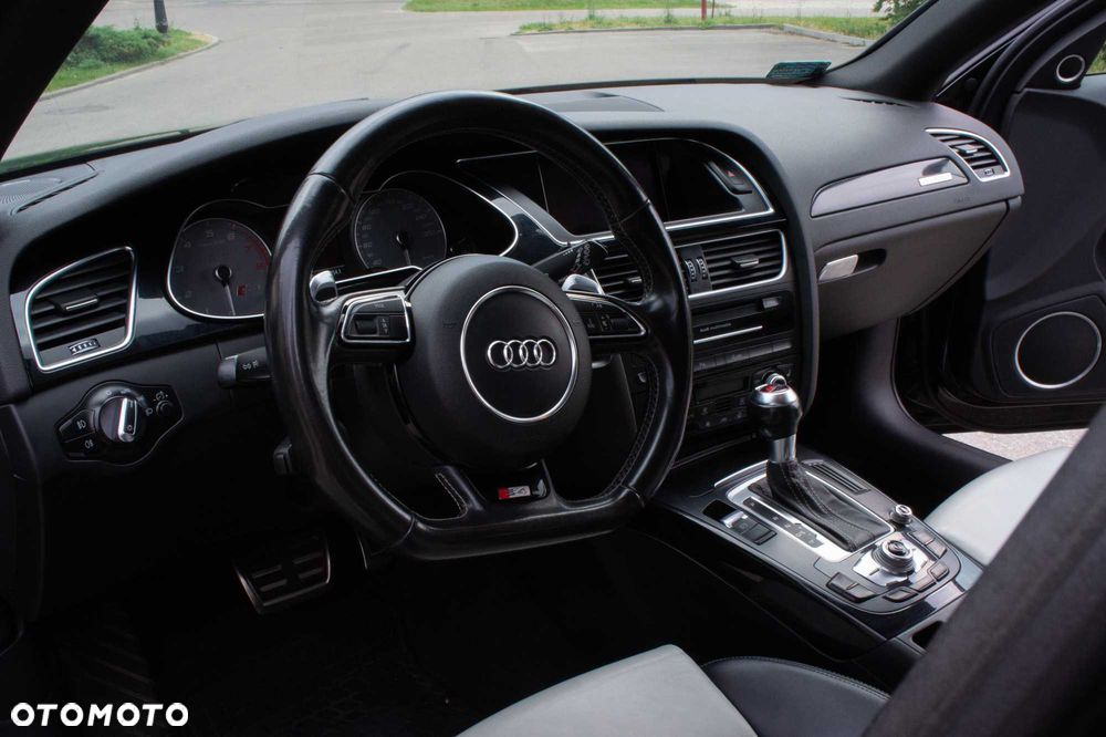 Audi S4 Avant - 8