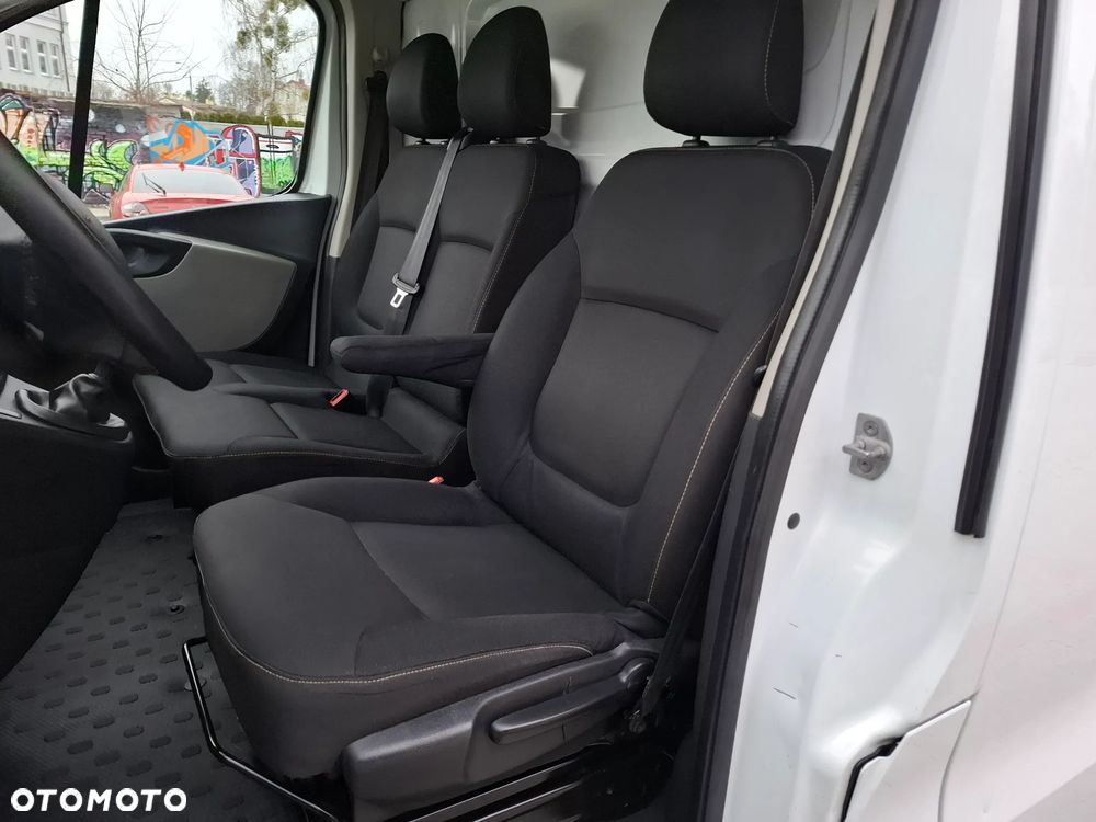 Renault Trafic 2017 LONG 1.6DCI 125KM KLIMA 3OSOBOWY - 15