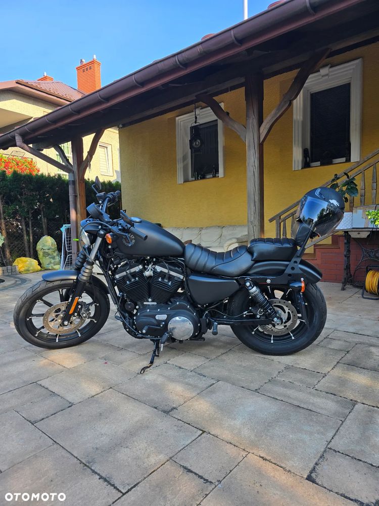 Harley-Davidson Sportster Iron 883 - 21