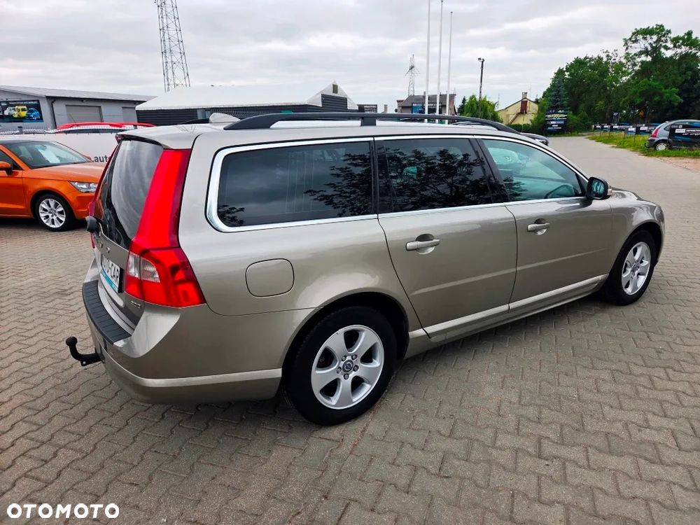 Volvo V70 2.0D Momentum - 8