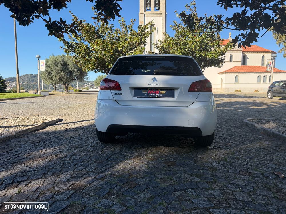 Peugeot 308 - 11