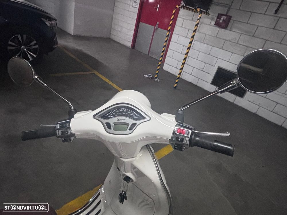 Piaggio Vespa Primavera - 10