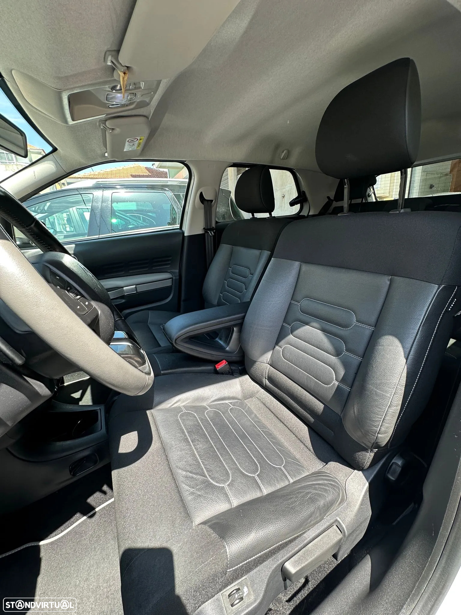 Citroën C4 Cactus 1.2 PureTech Shine EAT6 - 9