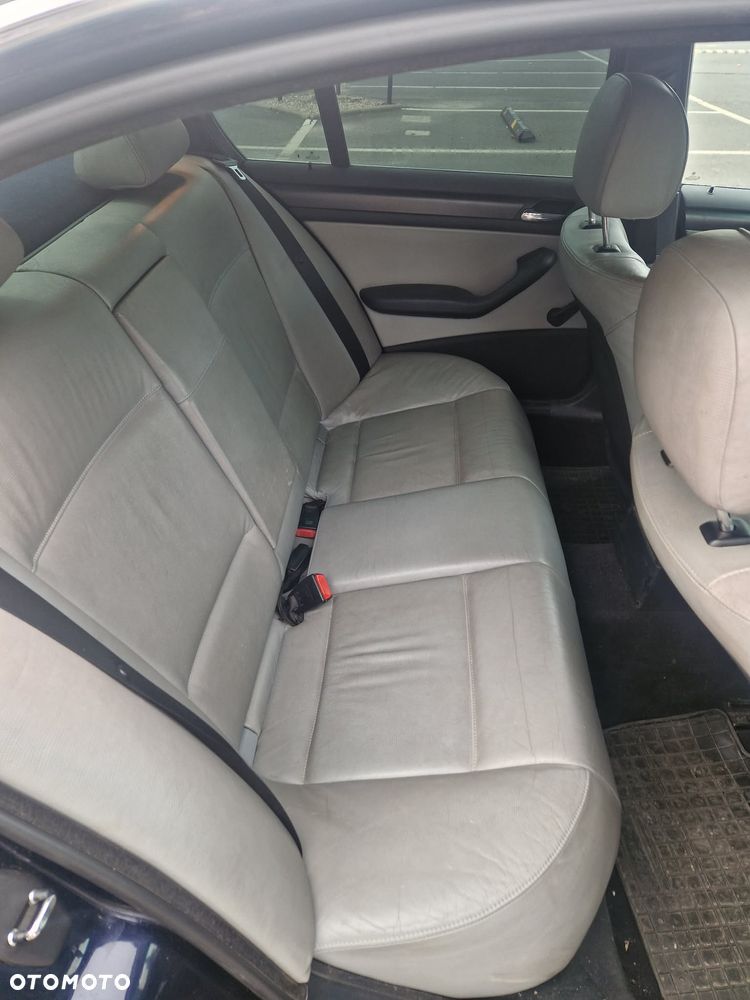 BMW Seria 3 320d - 12