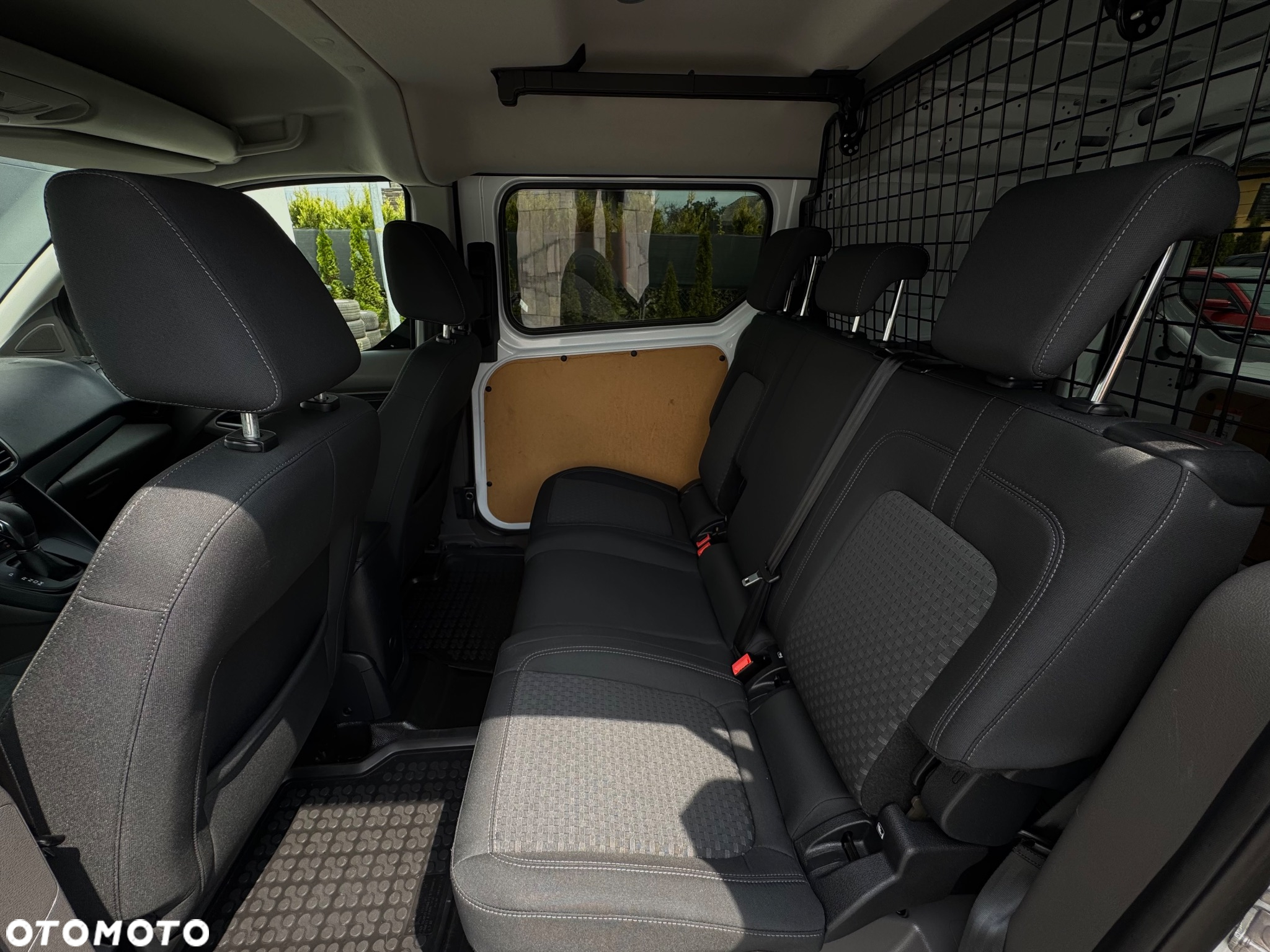 Ford Transit Connect 240 L2 Autm Trend - 31