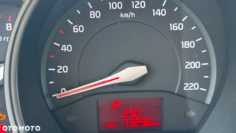 Kia Rio 1.2 L - 23