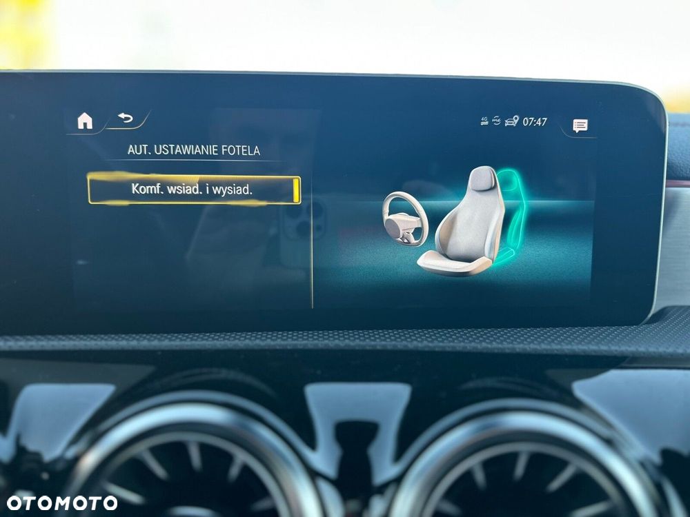 Mercedes-Benz CLA 250 AMG Line - 24