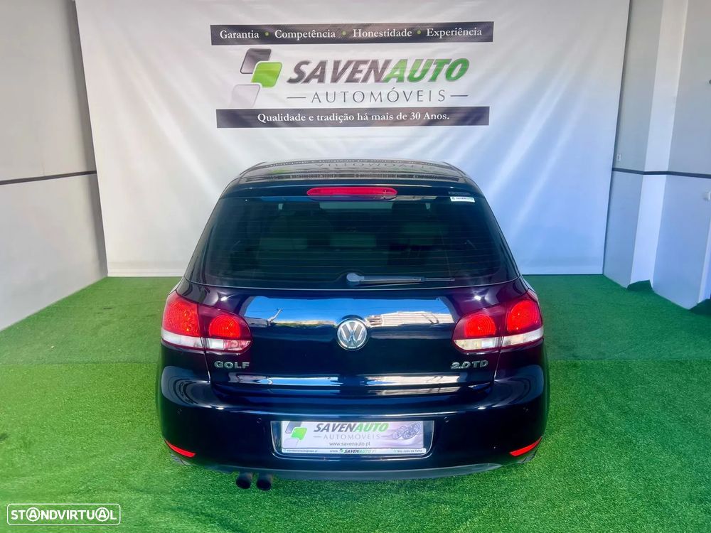 VW Golf 2.0 TDi Confortline DSG - 29