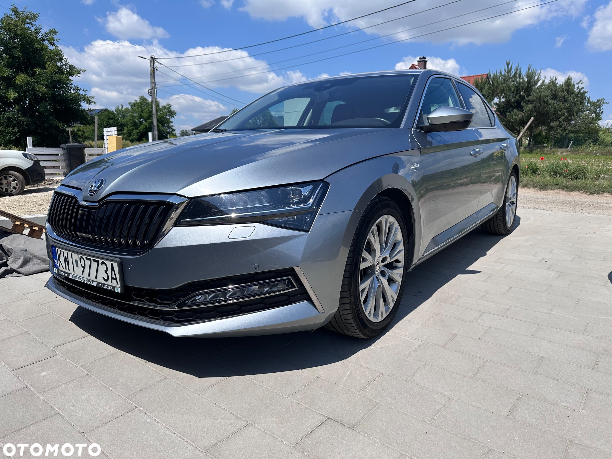 Skoda Superb 2.0 TDI L&K DSG - 9