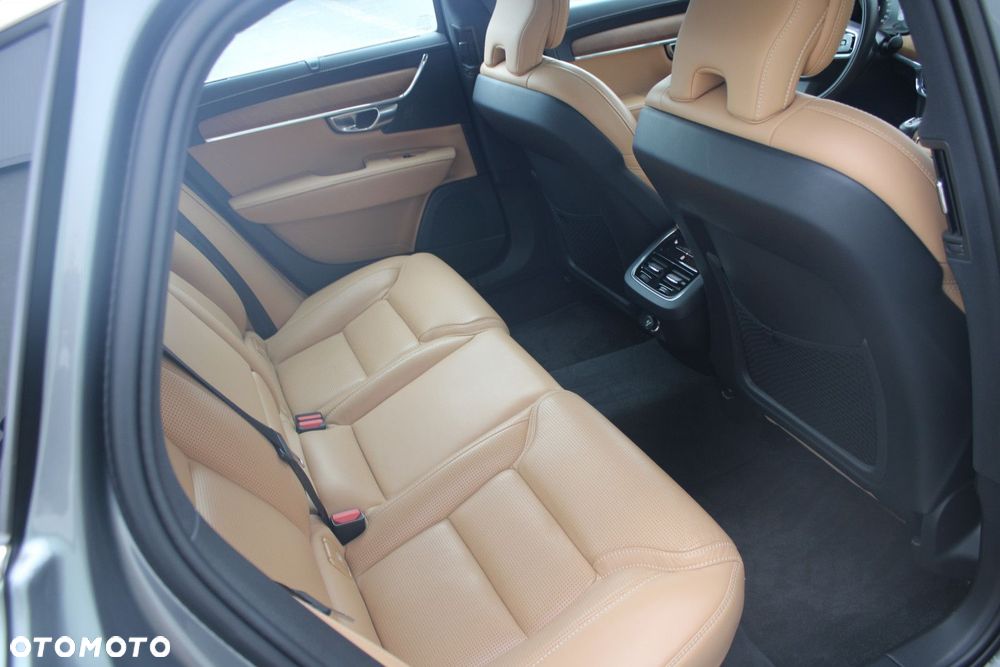 Volvo S90 - 12