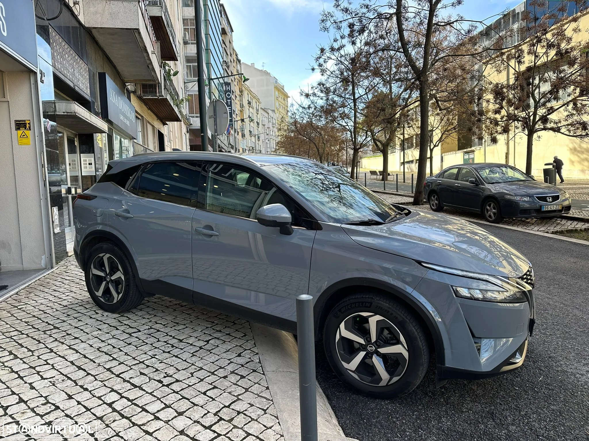 Nissan Qashqai 1.3 DIG-T N-Connecta Xtronic - 5