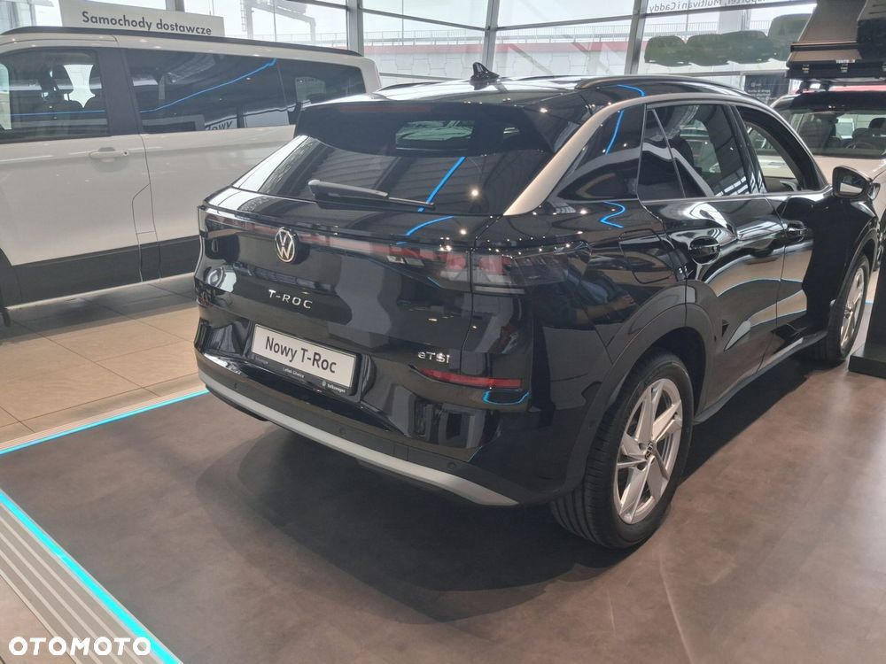 Volkswagen T-Roc - 3