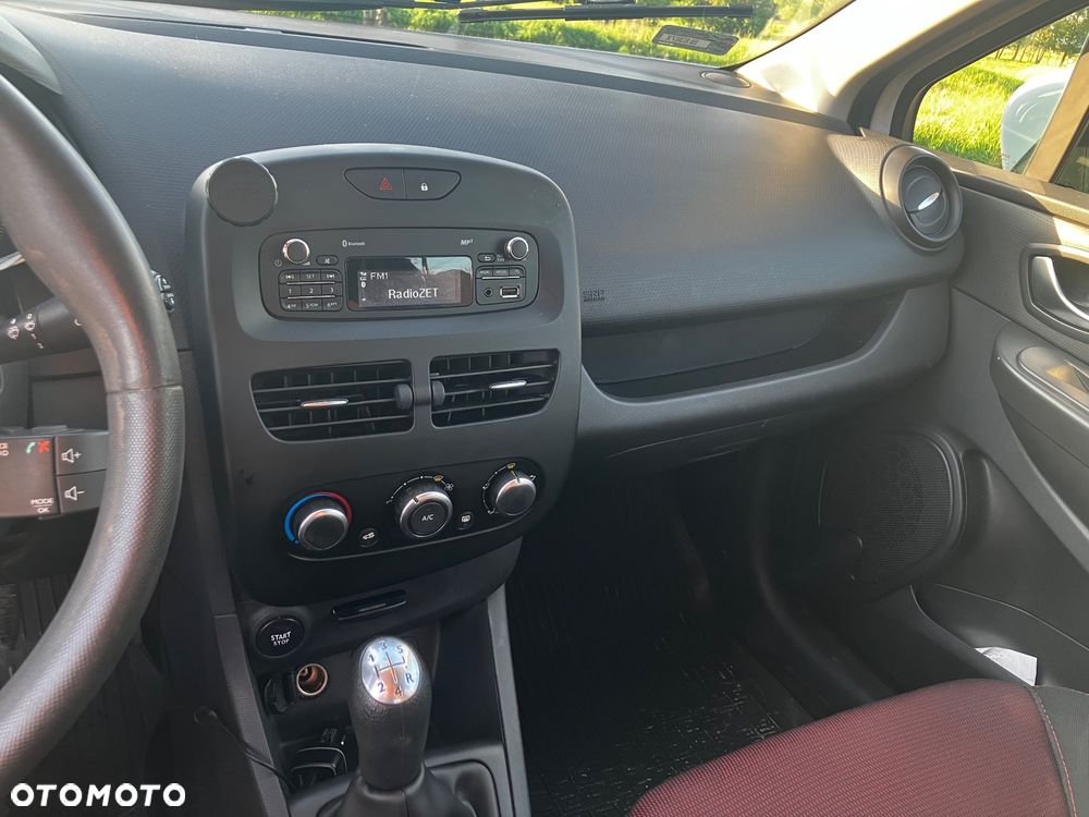 Renault Clio - 14