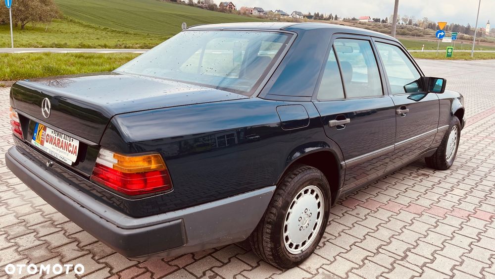 Mercedes-Benz W124 (1984-1993) - 34