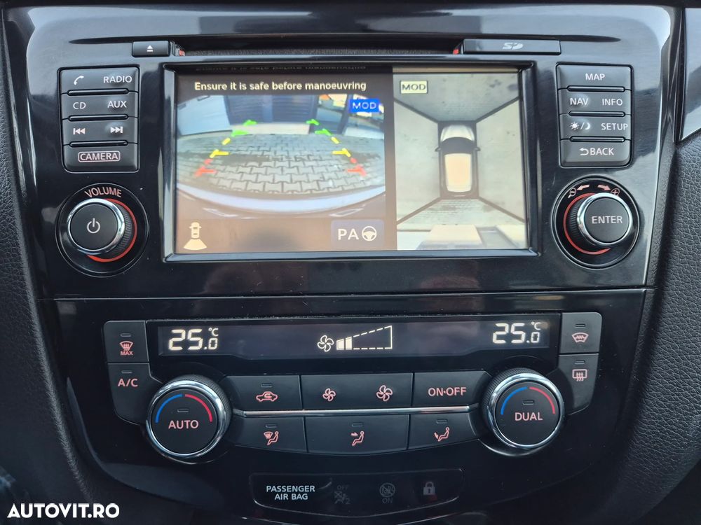 Nissan Qashqai 1.6 DCI TEKNA+ - 14