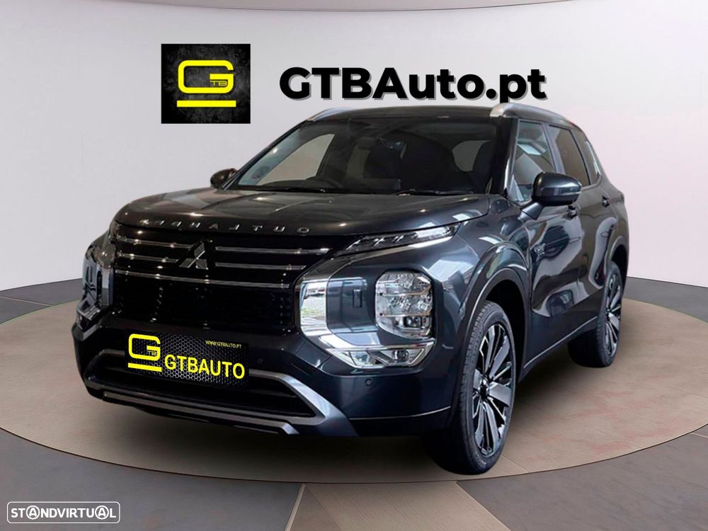 Mitsubishi Outlander - 2