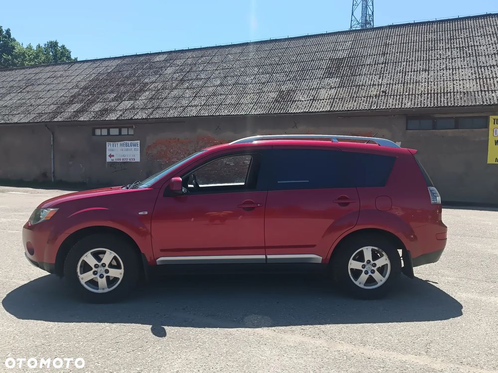 Mitsubishi Outlander 2.0 DI-D 4WD Instyle - 12