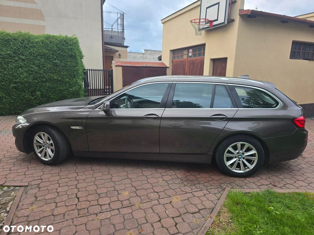 BMW Seria 5 525d Sport-Aut - 3