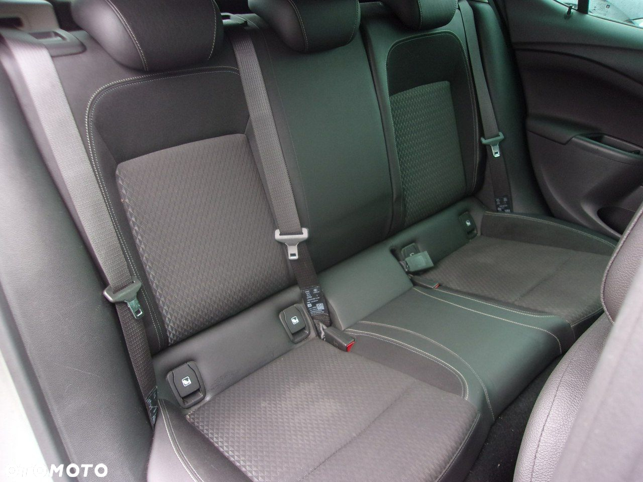 Opel Astra 1.4 Turbo Innovation - 27