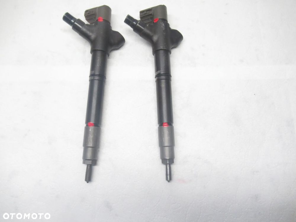 Wtryskiwacz Toyota Avensis Corolla 2.0 D-4D 110 KM 23670-0R100 23670-09030 - 1