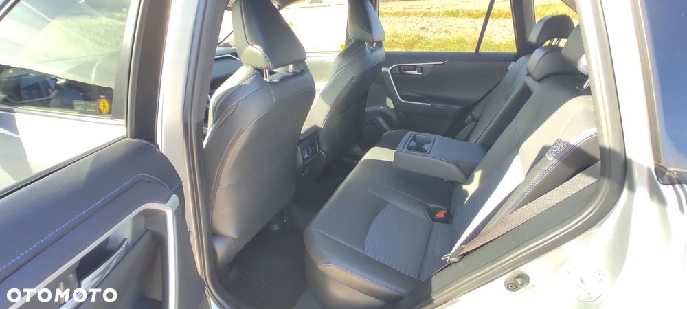 Toyota RAV4 2.5 Hybrid Selection 4x4 - 19