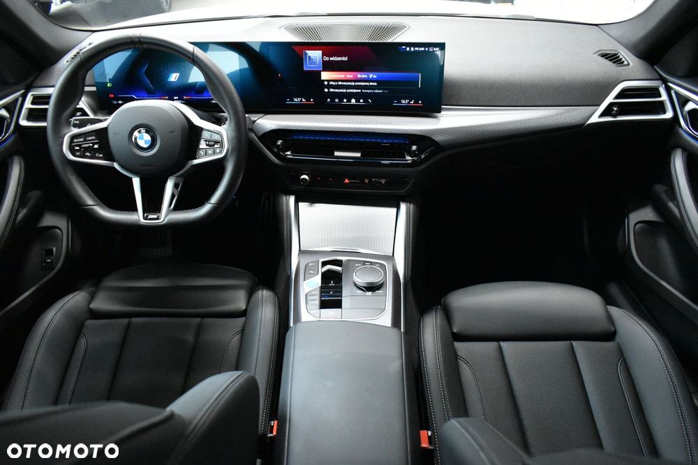 BMW i4 - 6
