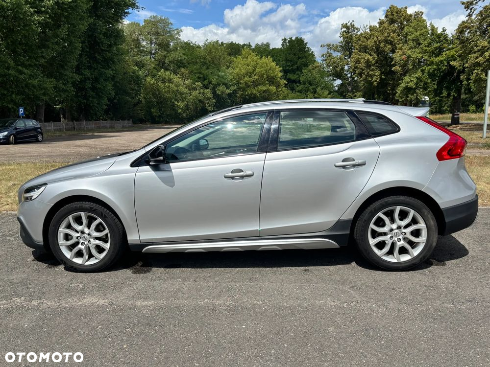 Volvo V40 Cross Country T3 Drive-E Summum - 2